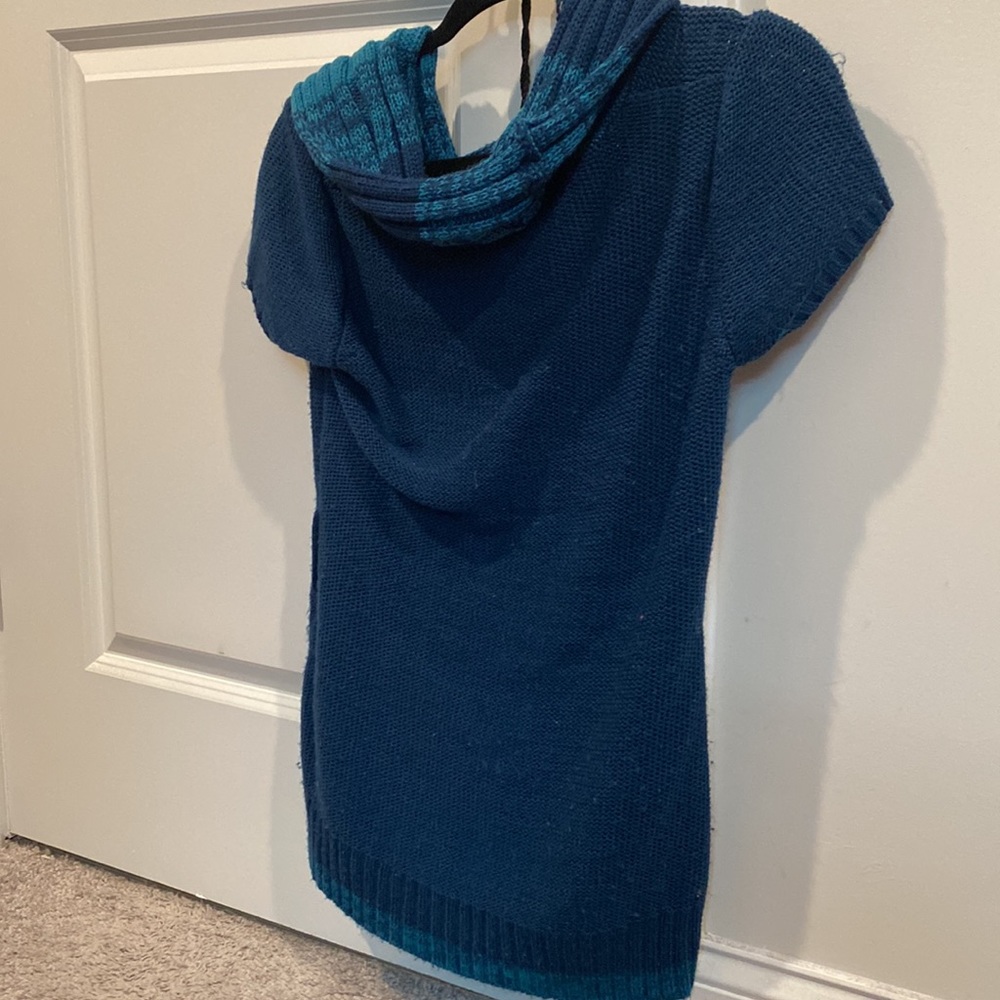 Gently used - Picture 2 of 2